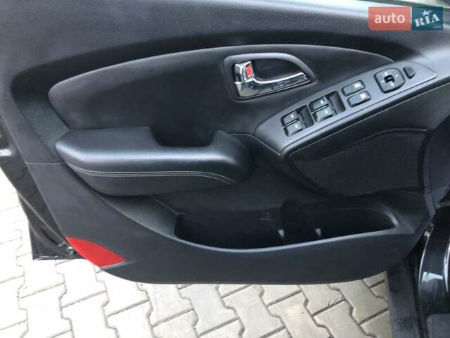 Хендай их35 2011 в Луцке на Automoto.ua Черный Хендай их35, объемом двигателя 2 л и пробегом 248 тыс. км за 13500 $, фото 22 на Automoto.ua