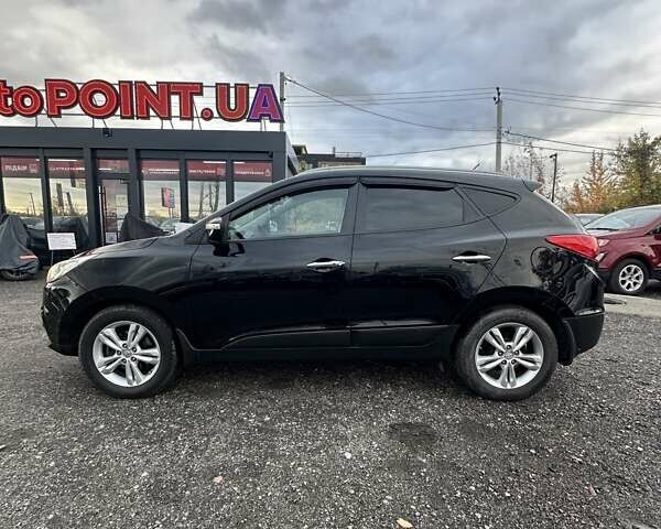 Черный Хендай их35, объемом двигателя 2 л и пробегом 157 тыс. км за 12700 $, фото 5 на Automoto.ua