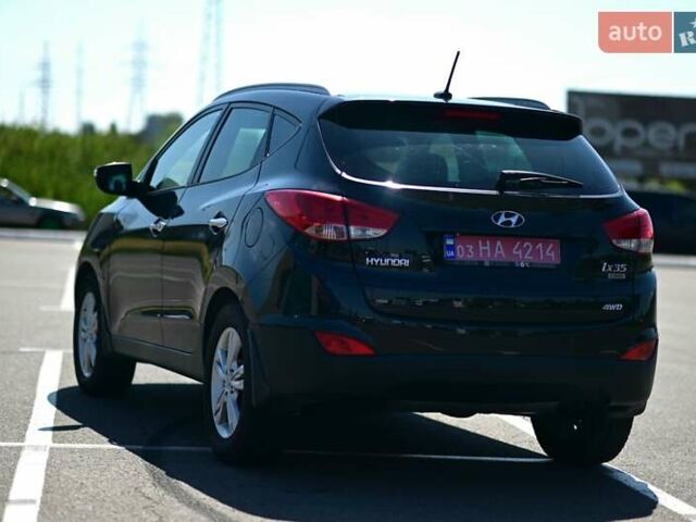 Чорний Хендай іх35, об'ємом двигуна 2 л та пробігом 226 тис. км за 10990 $, фото 2 на Automoto.ua