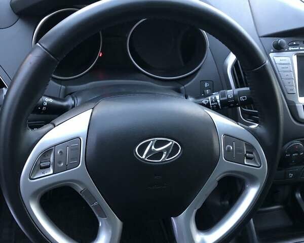 Хендай их35 2011 в Луцке на Automoto.ua Черный Хендай их35, объемом двигателя 2 л и пробегом 248 тыс. км за 13500 $, фото 24 на Automoto.ua