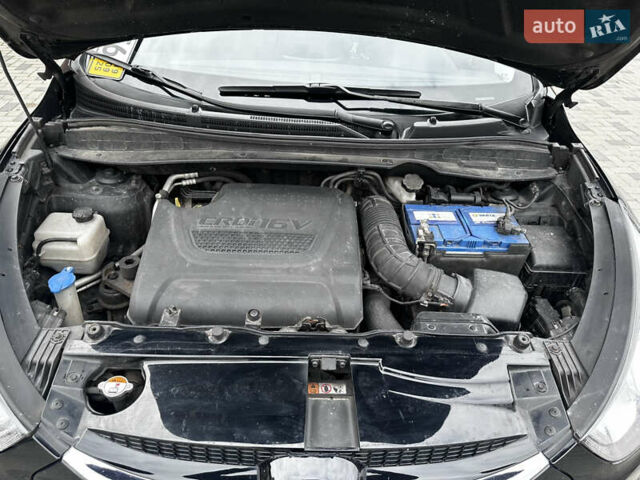 Черный Хендай их35, объемом двигателя 2 л и пробегом 197 тыс. км за 13650 $, фото 67 на Automoto.ua