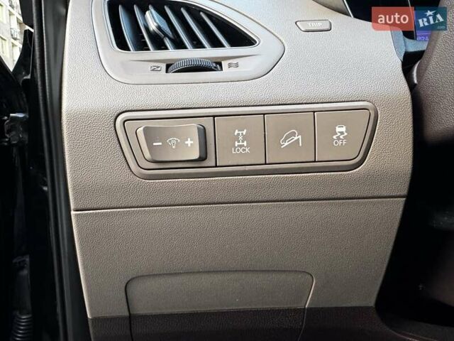 Черный Хендай их35, объемом двигателя 2 л и пробегом 103 тыс. км за 13400 $, фото 32 на Automoto.ua