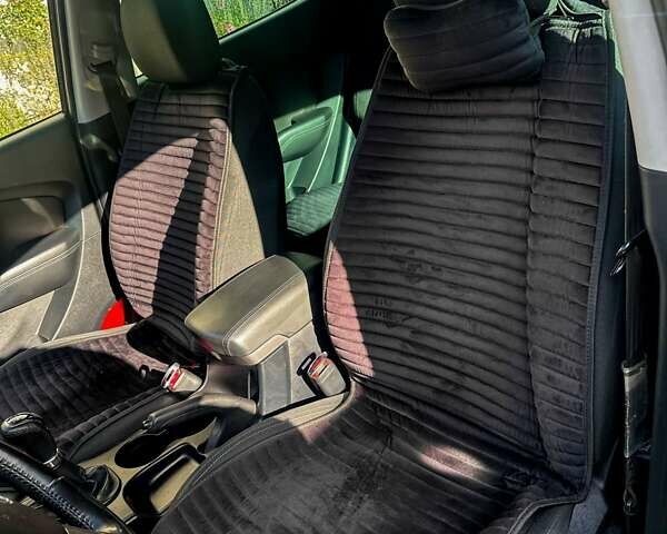 Черный Хендай их35, объемом двигателя 2 л и пробегом 104 тыс. км за 11600 $, фото 21 на Automoto.ua