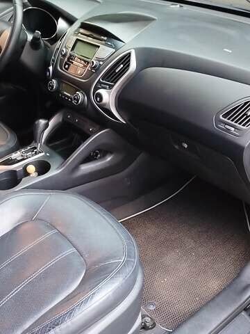 Черный Хендай их35, объемом двигателя 0 л и пробегом 161 тыс. км за 12700 $, фото 28 на Automoto.ua