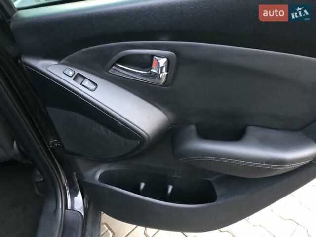 Хендай их35 2011 в Луцке на Automoto.ua Черный Хендай их35, объемом двигателя 2 л и пробегом 248 тыс. км за 13500 $, фото 17 на Automoto.ua