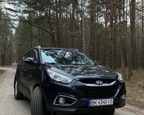 Черный Хендай их35, объемом двигателя 1.69 л и пробегом 290 тыс. км за 10999 $, фото 7 на Automoto.ua