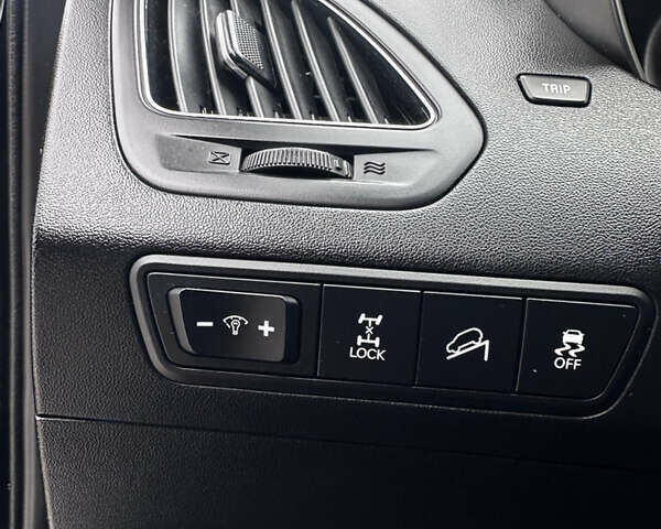 Черный Хендай их35, объемом двигателя 2 л и пробегом 197 тыс. км за 13650 $, фото 40 на Automoto.ua