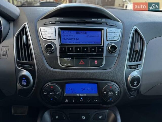 Черный Хендай их35, объемом двигателя 2 л и пробегом 103 тыс. км за 13400 $, фото 29 на Automoto.ua