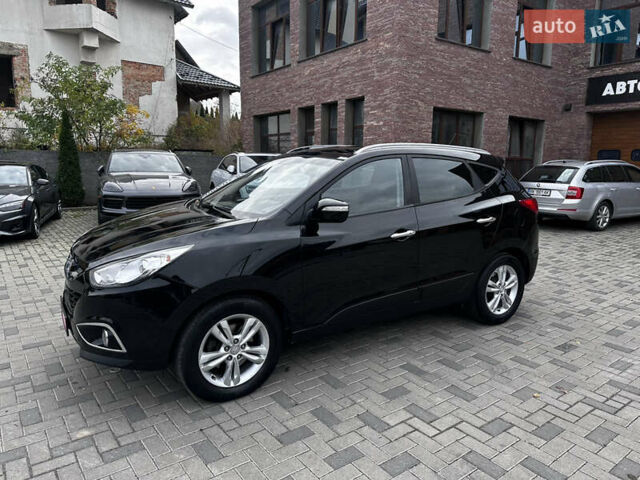 Черный Хендай их35, объемом двигателя 2 л и пробегом 197 тыс. км за 13650 $, фото 5 на Automoto.ua