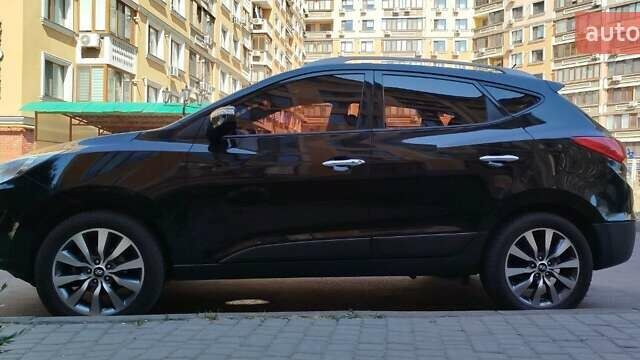 Черный Хендай их35, объемом двигателя 0 л и пробегом 161 тыс. км за 12700 $, фото 6 на Automoto.ua