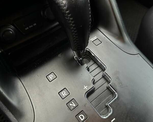 Черный Хендай их35, объемом двигателя 2 л и пробегом 157 тыс. км за 12700 $, фото 38 на Automoto.ua