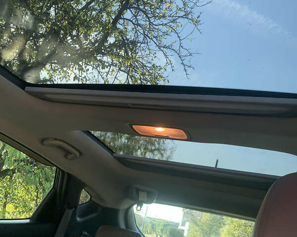 Черный Хендай их35, объемом двигателя 2 л и пробегом 185 тыс. км за 11200 $, фото 2 на Automoto.ua