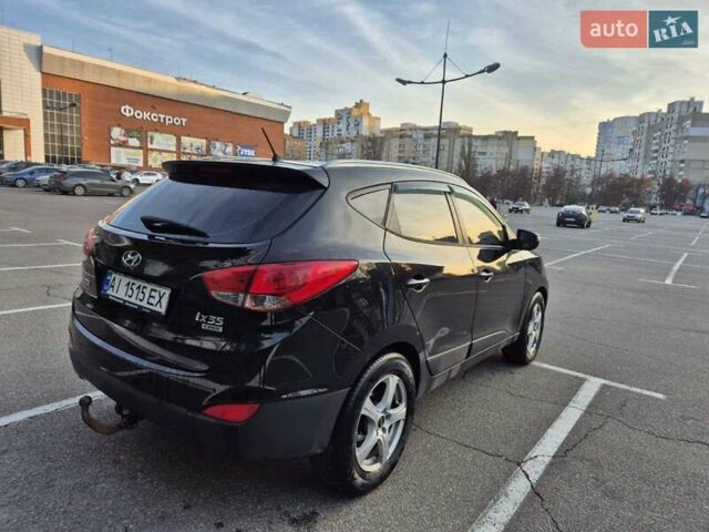 Черный Хендай их35, объемом двигателя 2 л и пробегом 221 тыс. км за 12000 $, фото 12 на Automoto.ua