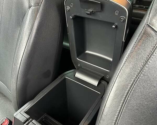 Черный Хендай их35, объемом двигателя 2 л и пробегом 157 тыс. км за 12700 $, фото 40 на Automoto.ua