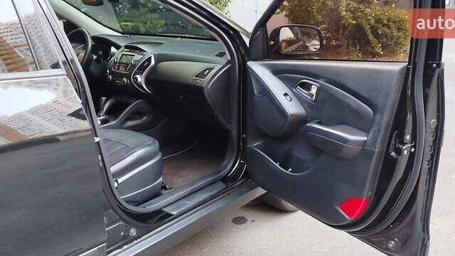 Черный Хендай их35, объемом двигателя 0 л и пробегом 161 тыс. км за 12700 $, фото 27 на Automoto.ua