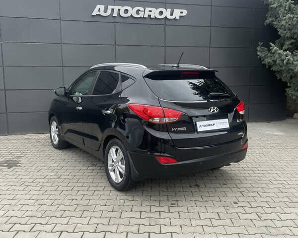 Черный Хендай их35, объемом двигателя 2 л и пробегом 179 тыс. км за 12000 $, фото 22 на Automoto.ua