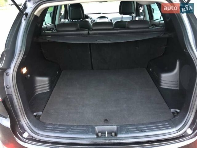 Черный Хендай их35, объемом двигателя 2 л и пробегом 184 тыс. км за 13500 $, фото 19 на Automoto.ua