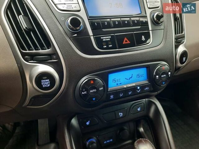 Чорний Хендай іх35, об'ємом двигуна 2 л та пробігом 211 тис. км за 12700 $, фото 51 на Automoto.ua