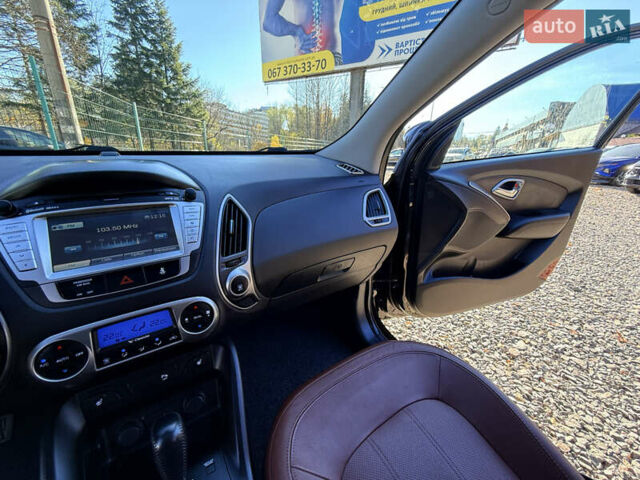 Чорний Хендай іх35, об'ємом двигуна 2 л та пробігом 153 тис. км за 13999 $, фото 53 на Automoto.ua