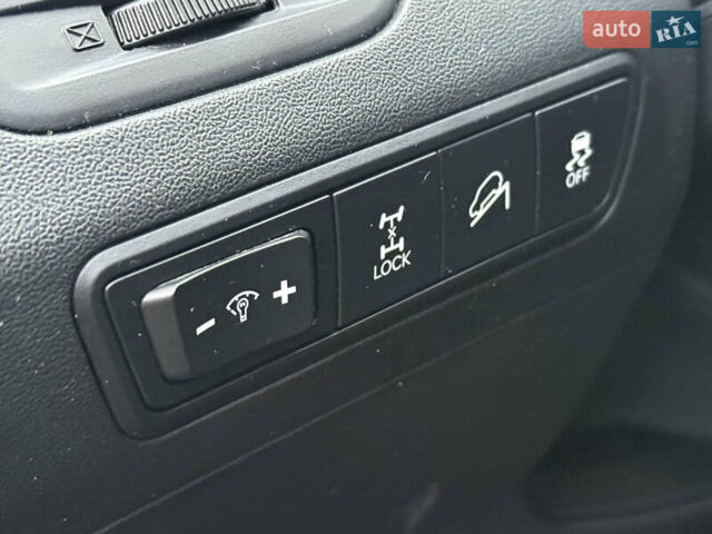 Черный Хендай их35, объемом двигателя 2 л и пробегом 230 тыс. км за 11850 $, фото 49 на Automoto.ua