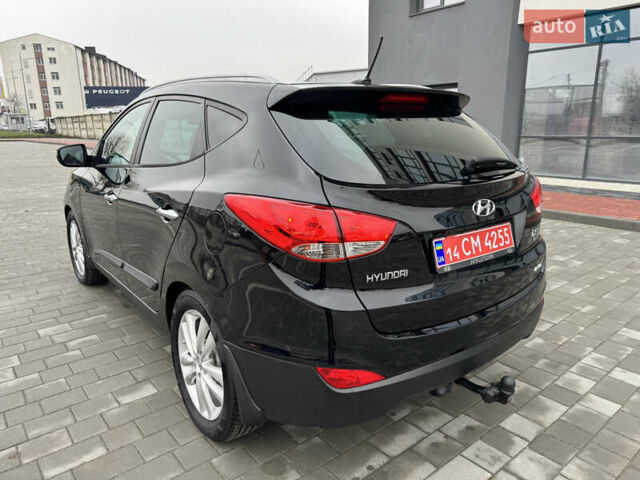 Черный Хендай их35, объемом двигателя 2 л и пробегом 177 тыс. км за 11999 $, фото 20 на Automoto.ua