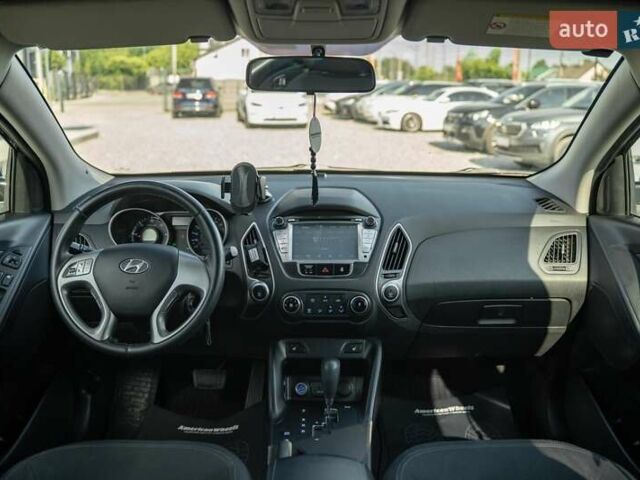 Черный Хендай их35, объемом двигателя 2 л и пробегом 147 тыс. км за 15200 $, фото 25 на Automoto.ua