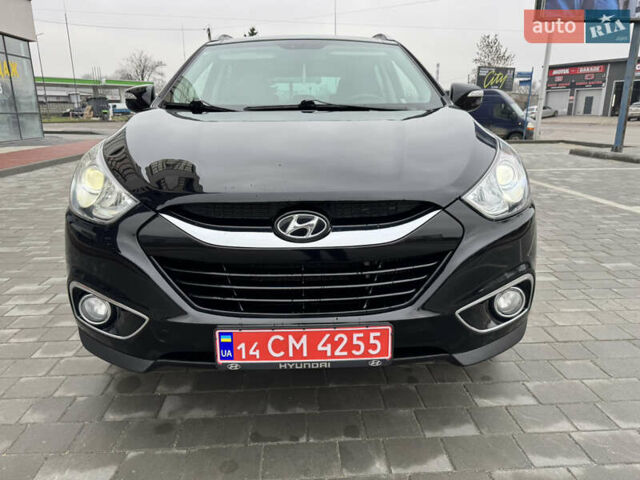 Черный Хендай их35, объемом двигателя 2 л и пробегом 177 тыс. км за 11999 $, фото 6 на Automoto.ua