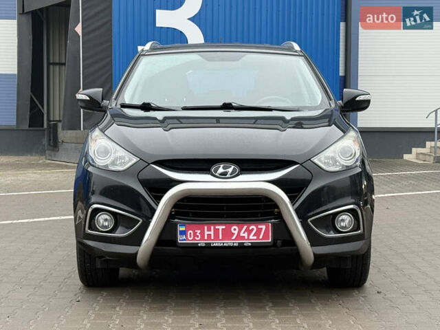 Черный Хендай их35, объемом двигателя 2 л и пробегом 230 тыс. км за 11850 $, фото 3 на Automoto.ua