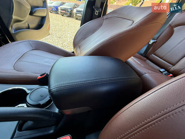 Чорний Хендай іх35, об'ємом двигуна 2 л та пробігом 153 тис. км за 13999 $, фото 42 на Automoto.ua