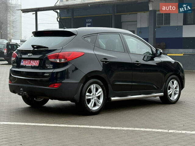 Черный Хендай их35, объемом двигателя 2 л и пробегом 230 тыс. км за 11850 $, фото 7 на Automoto.ua