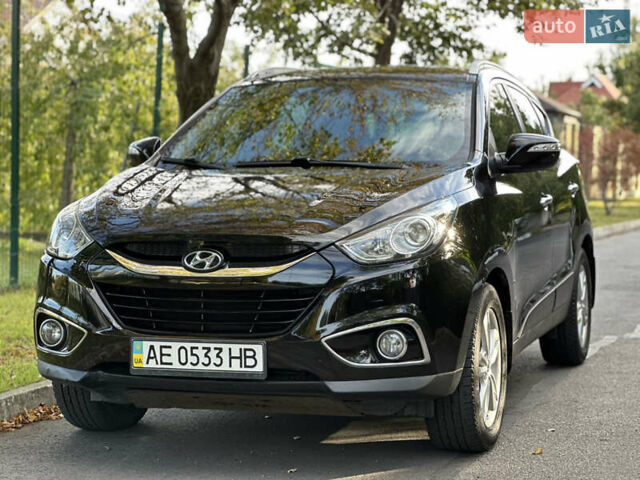 Черный Хендай их35, объемом двигателя 2 л и пробегом 87 тыс. км за 12900 $, фото 1 на Automoto.ua