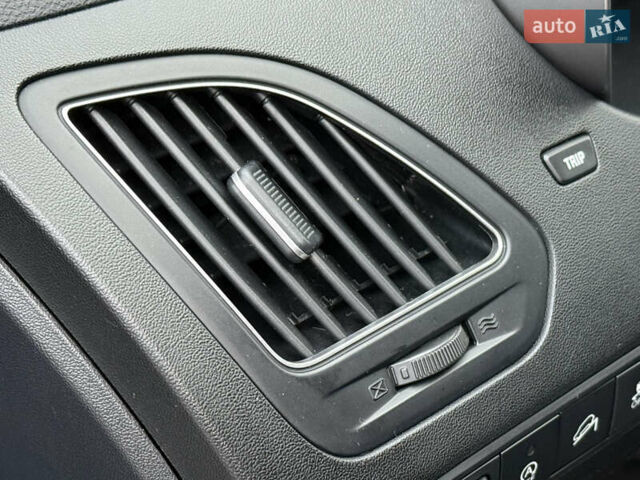 Черный Хендай их35, объемом двигателя 0 л и пробегом 201 тыс. км за 11850 $, фото 52 на Automoto.ua