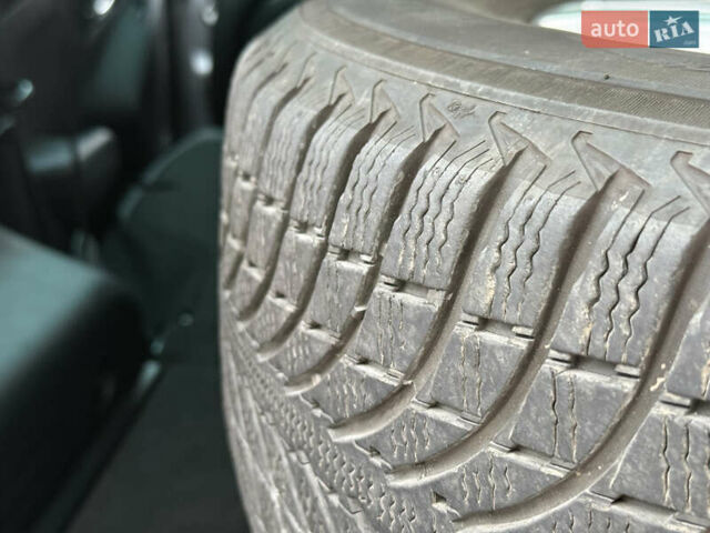 Черный Хендай их35, объемом двигателя 0 л и пробегом 201 тыс. км за 11850 $, фото 41 на Automoto.ua