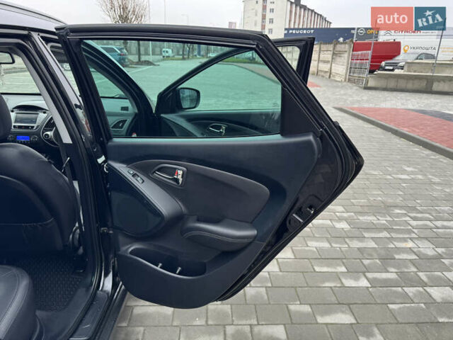 Черный Хендай их35, объемом двигателя 2 л и пробегом 177 тыс. км за 11999 $, фото 66 на Automoto.ua