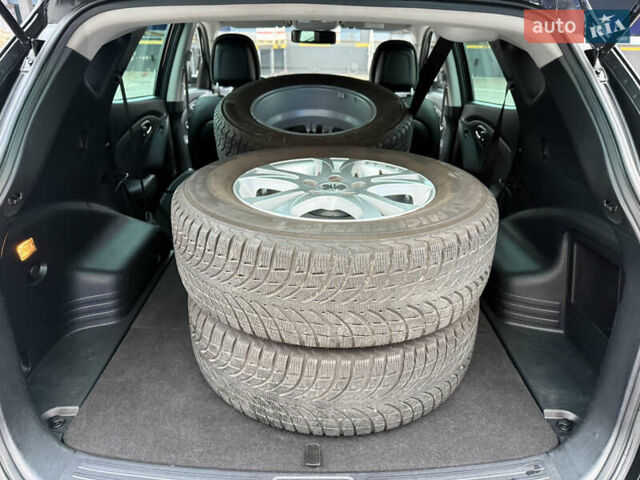 Черный Хендай их35, объемом двигателя 0 л и пробегом 201 тыс. км за 11850 $, фото 39 на Automoto.ua