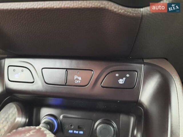 Чорний Хендай іх35, об'ємом двигуна 2 л та пробігом 211 тис. км за 12700 $, фото 50 на Automoto.ua
