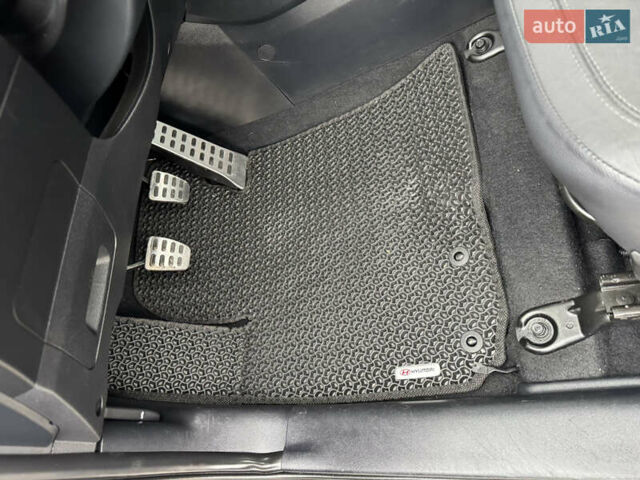 Черный Хендай их35, объемом двигателя 2 л и пробегом 177 тыс. км за 11999 $, фото 32 на Automoto.ua