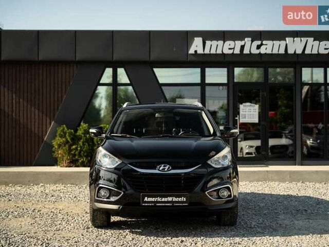 Черный Хендай их35, объемом двигателя 2 л и пробегом 147 тыс. км за 15200 $, фото 1 на Automoto.ua