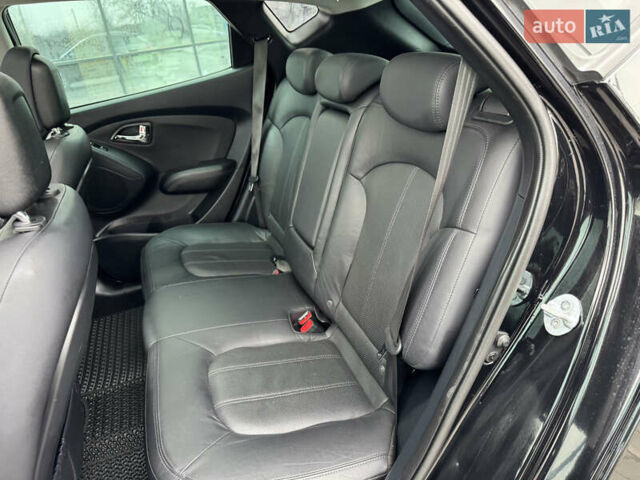 Черный Хендай их35, объемом двигателя 2 л и пробегом 177 тыс. км за 11999 $, фото 51 на Automoto.ua