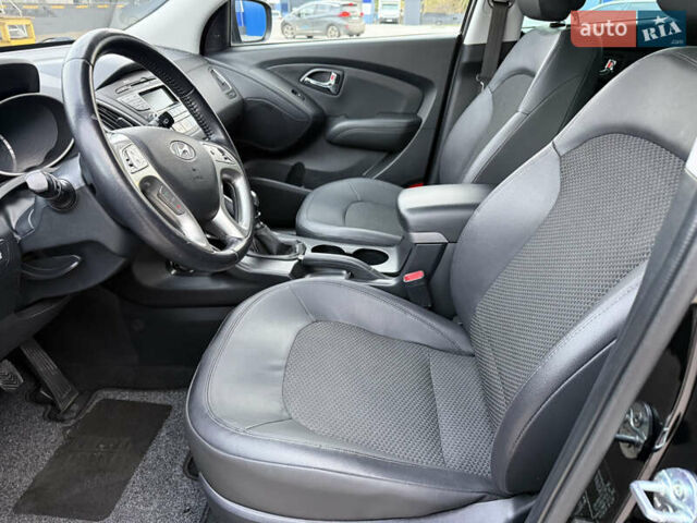 Черный Хендай их35, объемом двигателя 0 л и пробегом 201 тыс. км за 11850 $, фото 29 на Automoto.ua