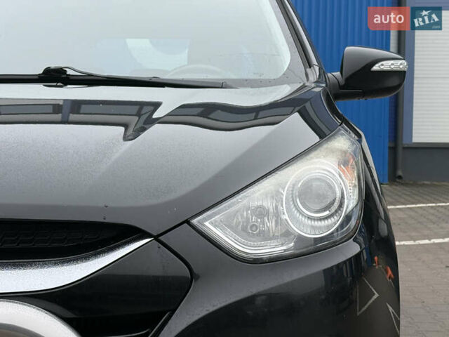 Черный Хендай их35, объемом двигателя 2 л и пробегом 230 тыс. км за 11850 $, фото 17 на Automoto.ua