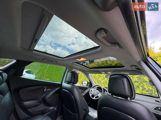 Черный Хендай их35, объемом двигателя 1.69 л и пробегом 238 тыс. км за 11999 $, фото 42 на Automoto.ua