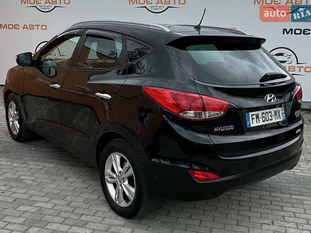 Черный Хендай их35, объемом двигателя 2 л и пробегом 221 тыс. км за 12900 $, фото 9 на Automoto.ua