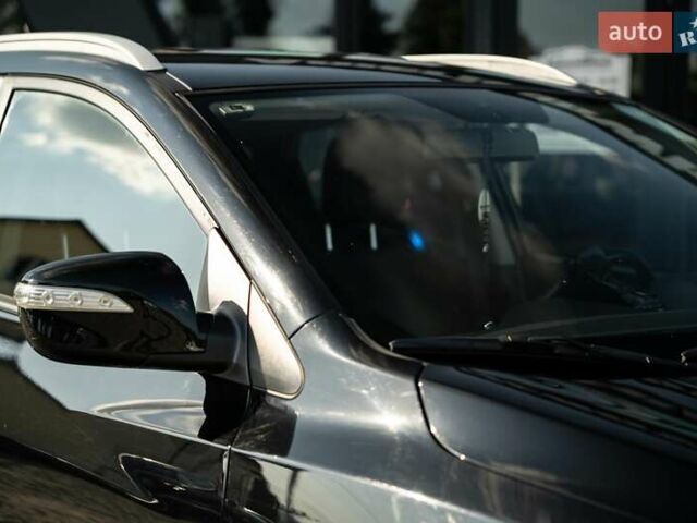 Черный Хендай их35, объемом двигателя 2 л и пробегом 147 тыс. км за 15200 $, фото 14 на Automoto.ua