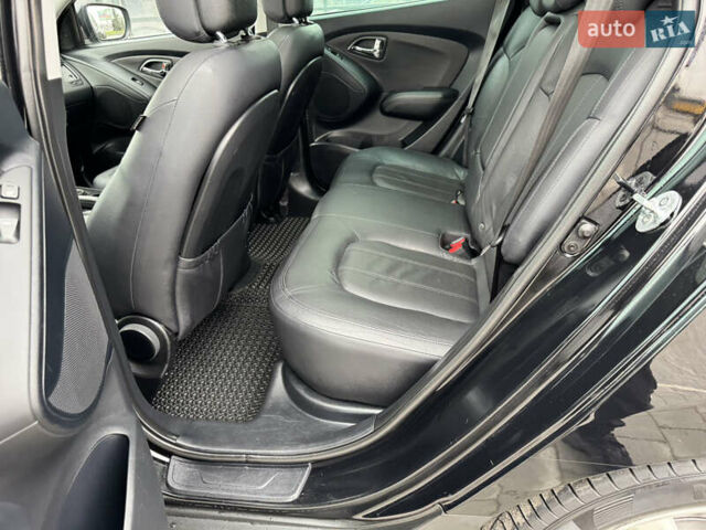 Черный Хендай их35, объемом двигателя 2 л и пробегом 177 тыс. км за 11999 $, фото 50 на Automoto.ua