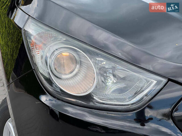 Черный Хендай их35, объемом двигателя 1.69 л и пробегом 238 тыс. км за 11999 $, фото 9 на Automoto.ua