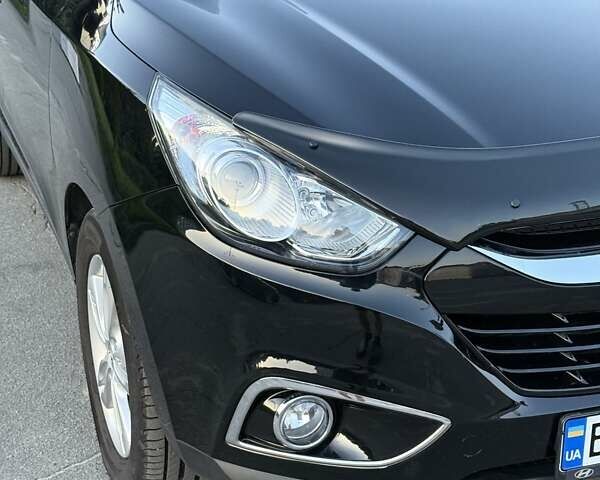 Чорний Хендай іх35, об'ємом двигуна 2 л та пробігом 173 тис. км за 13800 $, фото 28 на Automoto.ua