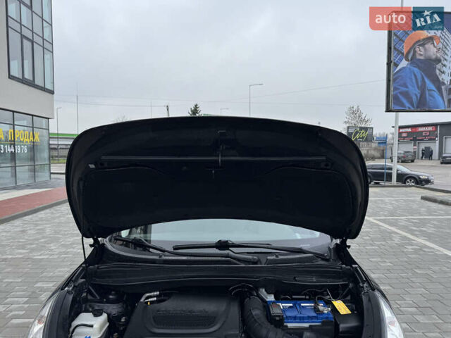 Черный Хендай их35, объемом двигателя 2 л и пробегом 177 тыс. км за 11999 $, фото 78 на Automoto.ua