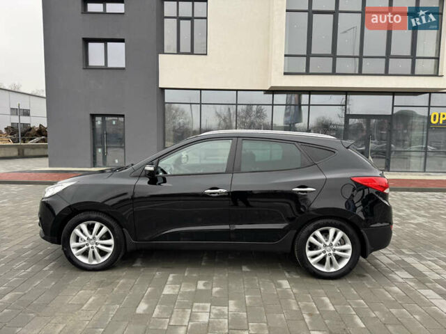 Черный Хендай их35, объемом двигателя 2 л и пробегом 177 тыс. км за 11999 $, фото 11 на Automoto.ua