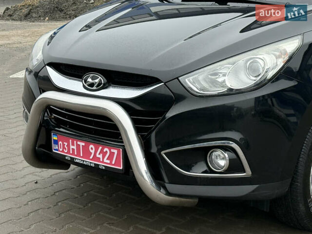 Черный Хендай их35, объемом двигателя 2 л и пробегом 230 тыс. км за 11850 $, фото 15 на Automoto.ua